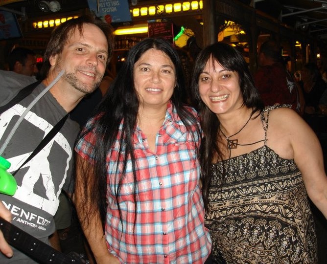 Don, Mona & Darlene @ Sammy's Beach Bar, Atlantic City N.J. 8/27/10