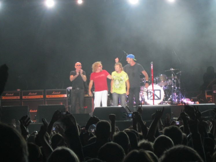 Chickenfoot in Lake Tahoe 