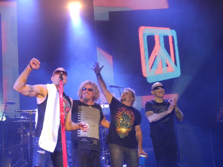 CHICKENFOOT IS IN THE HOUSE!!!