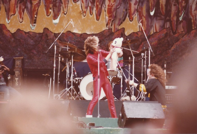 1979-05-06 @ Oakland Coliseum, DOG #1