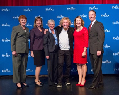 Sammy swears-in Roseville's new Mayor!